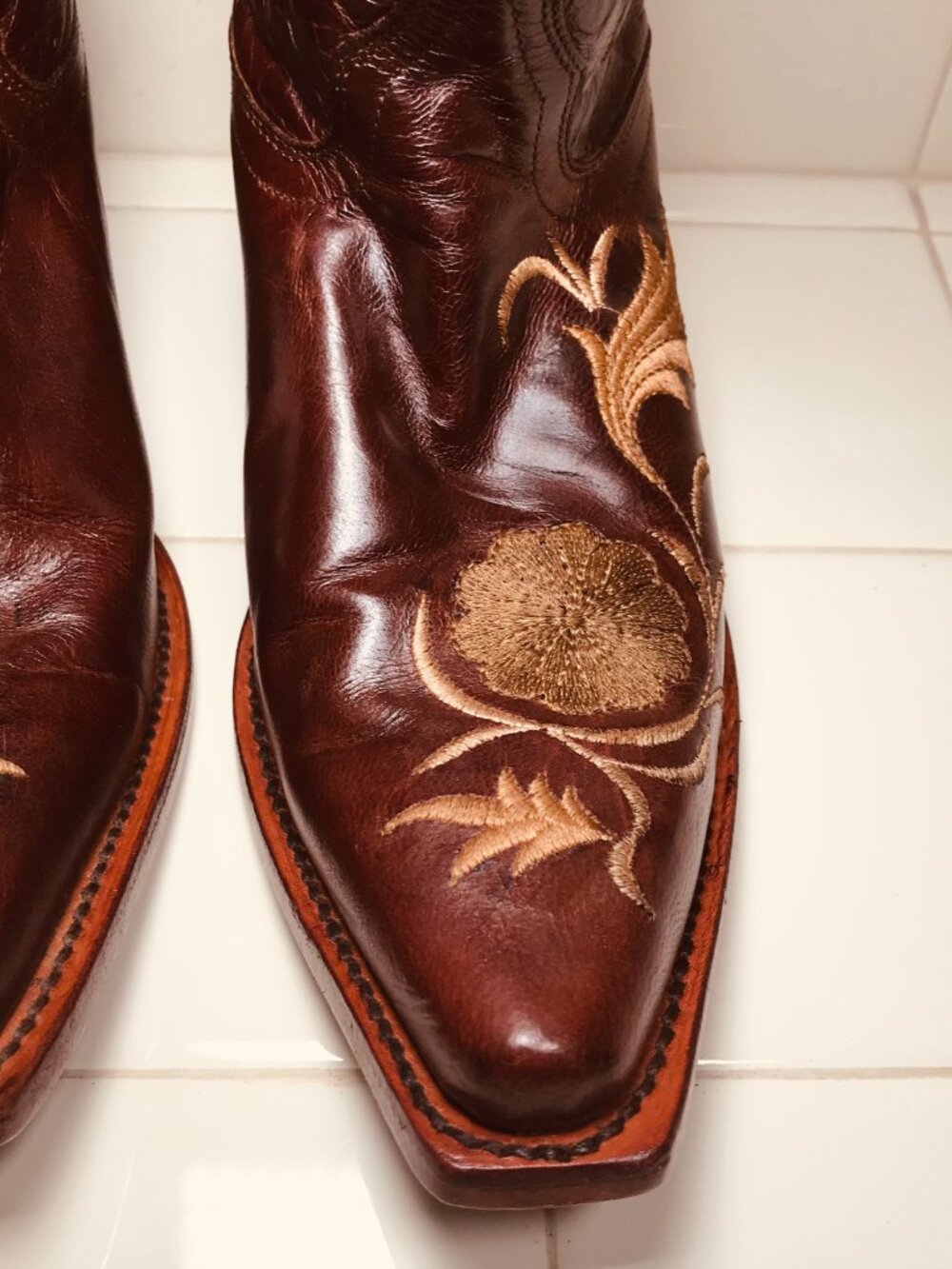 Shyanne Women's Brown Leather Embroidered Western Cowboy Boots Size 6 B - Picture 5 of 16